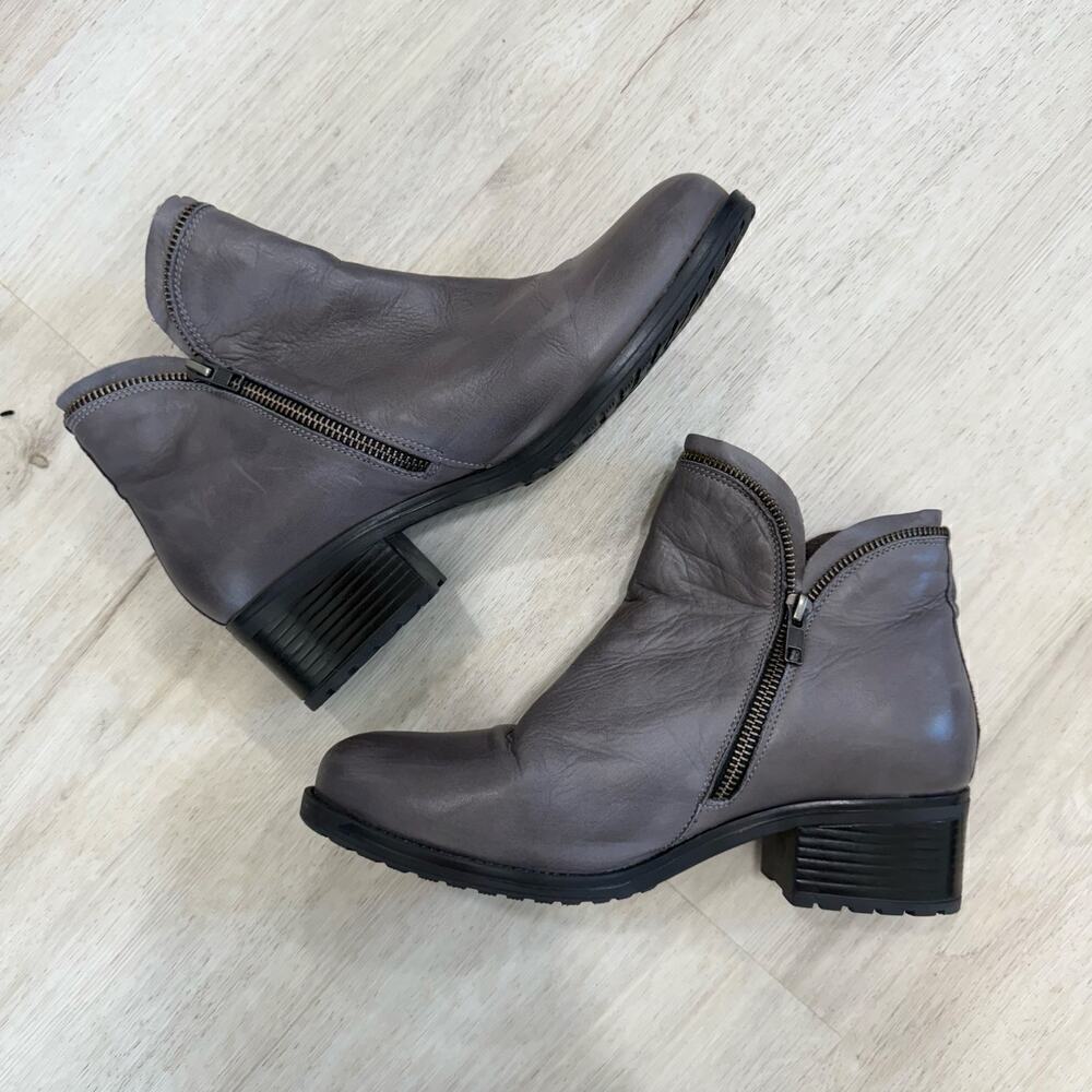 Miz Mooz Women's Jet Leather Zipper Heeled Ankle Booties in Grey Size 41 - Picture 10 of 11